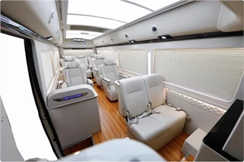 Το Toyota Coaster 2023 διαθέτει ενσωματωμένο KTV συν το ίδιο κάθισμα αέρα με ...